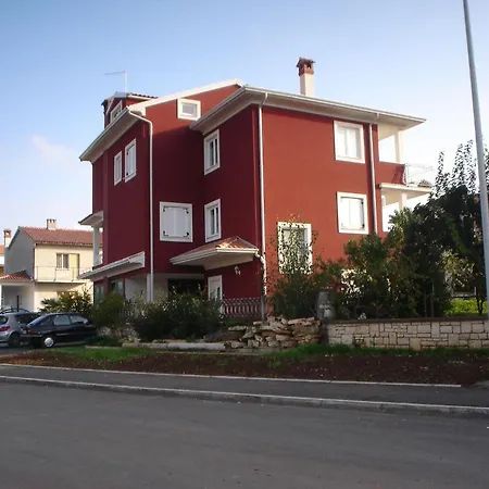Family Apartments Suzi Rovinj Exterior photo